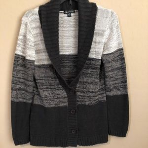 INStudio grey/white/black sweater
